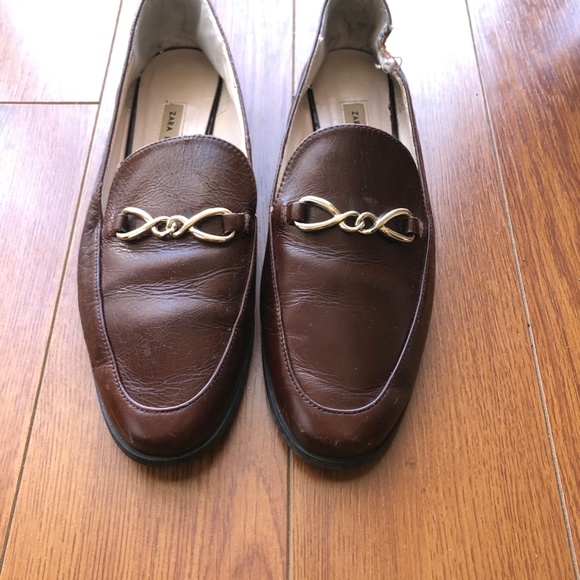 Zara brown leather loafer with gold chain - Picture 1 of 4